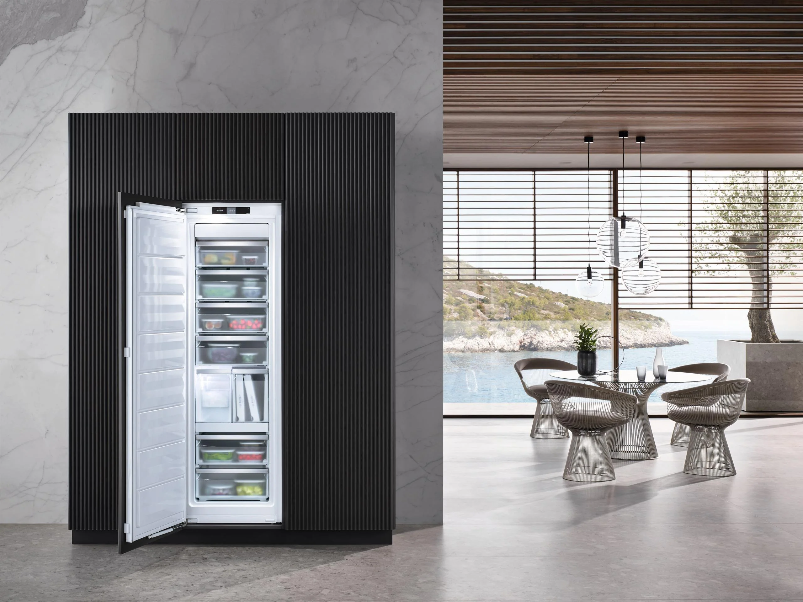 MIELE FNS7794E FNS 7794 E - PerfectCool freezer with NoFrost and 8 freezer drawers on telescopic runners for max. convenience. - Image 6