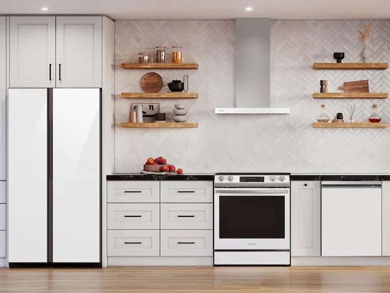 SAMSUNG NK36CB600W12 36" Bespoke Smart Wall Mount Hood in Clean White - Image 4