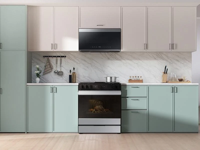 SAMSUNG NSG6DG8700SR Bespoke 6.0 cu. ft. Smart Slide-In Gas Range with Smart Oven Camera & Illuminated Precision Knobs in Stainless Steel - Image 10