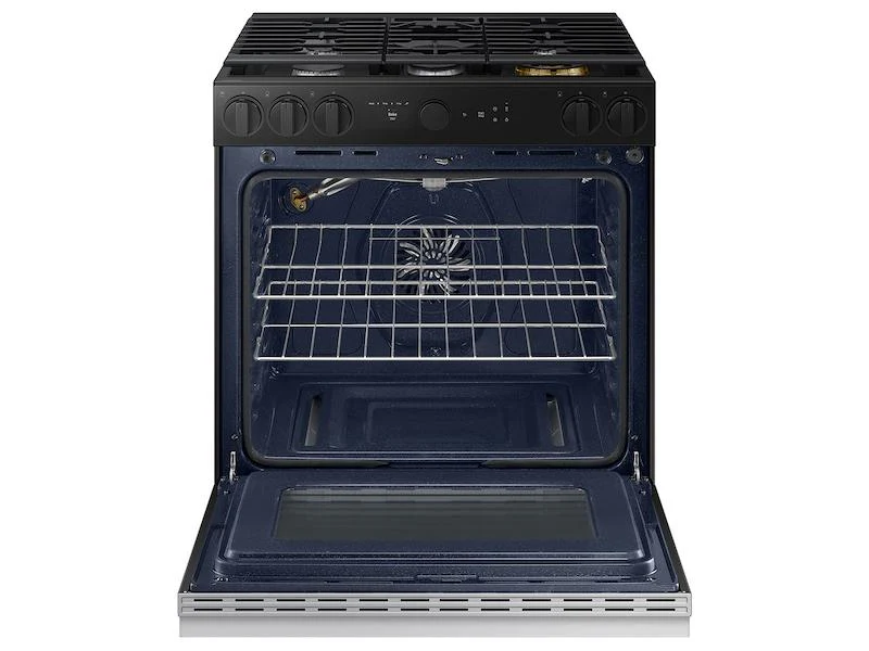 SAMSUNG NSG6DG8700SR Bespoke 6.0 cu. ft. Smart Slide-In Gas Range with Smart Oven Camera & Illuminated Precision Knobs in Stainless Steel - Image 11