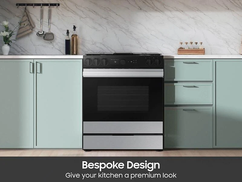 SAMSUNG NSG6DG8700SR Bespoke 6.0 cu. ft. Smart Slide-In Gas Range with Smart Oven Camera & Illuminated Precision Knobs in Stainless Steel - Image 8