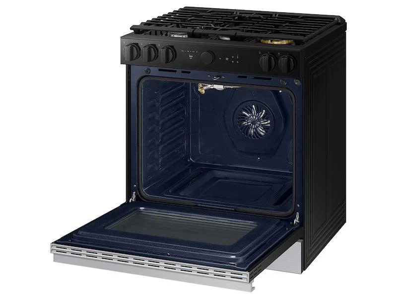 SAMSUNG NSG6DG8700SR Bespoke 6.0 cu. ft. Smart Slide-In Gas Range with Smart Oven Camera & Illuminated Precision Knobs in Stainless Steel - Image 9