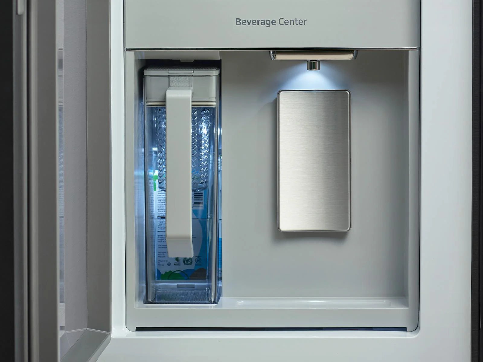 SAMSUNG RF29DB9600QL Bespoke 4-Door Flex™ Refrigerator (29 cu. ft.) with Beverage Center™ in Stainless Steel - (with Customizable Door Panel Colors) in Stainless Steel - Image 10