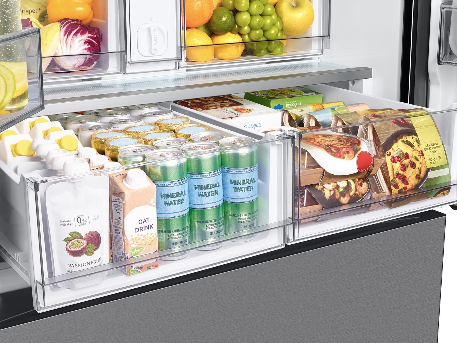 SAMSUNG RF30BB6600QL Bespoke 3-Door French Door Refrigerator (30 cu. ft.) with Beverage Center™ in Stainless Steel - Image 17