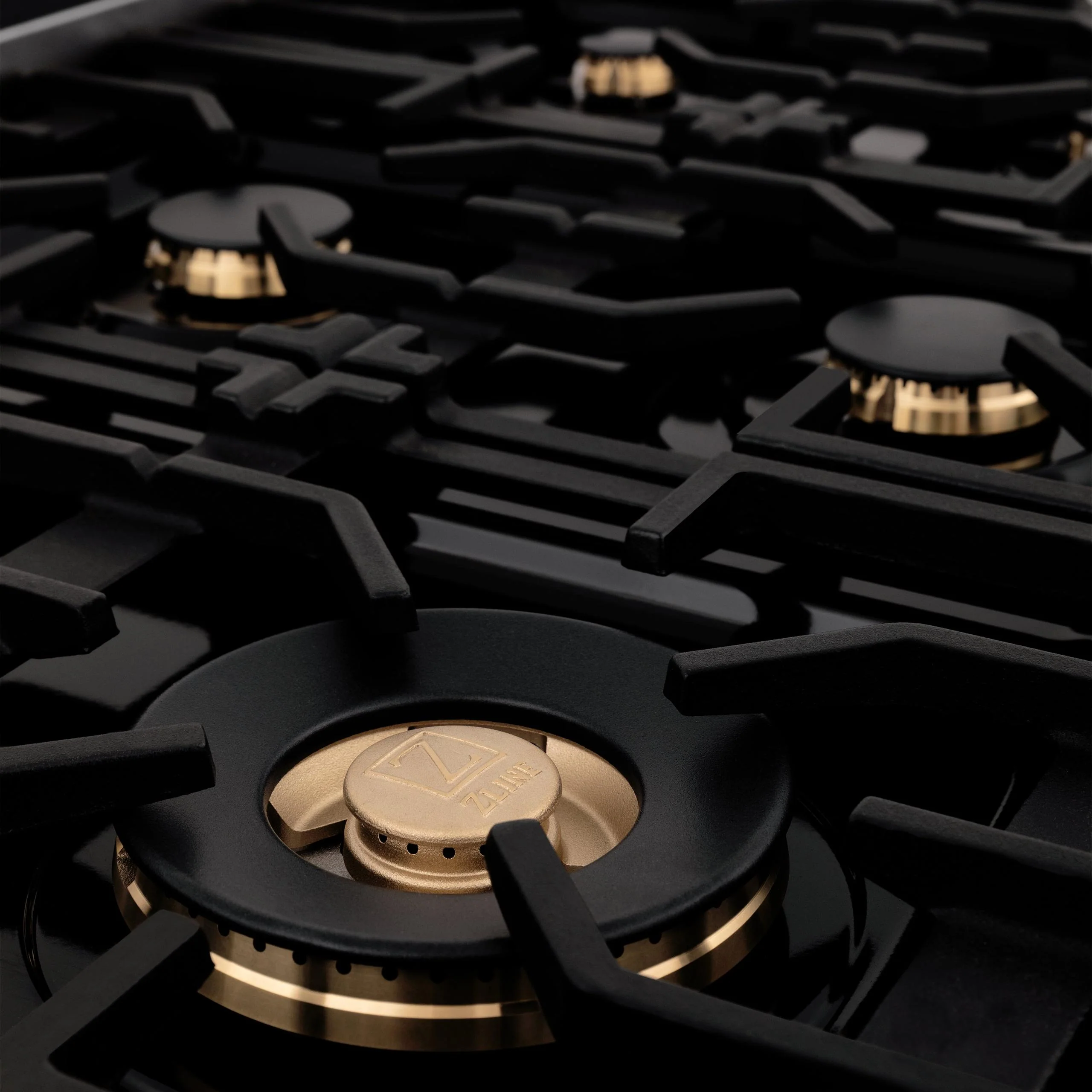 ZLINE KITCHEN AND BATH RABRGR36 ZLINE 36 in. 4.6 cu. ft. Legacy Dual Fuel Range with Gas Cooktop and Electric Convection Oven in Stainless Steel with 6 Brass Burners and Griddle (RA-BR-GR-36) - Image 7
